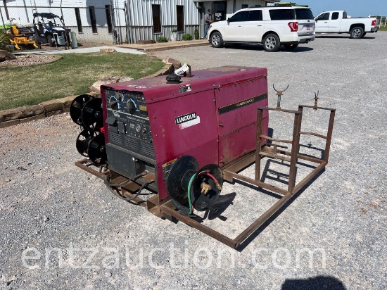 LINCOLN RANGER 300 DLX WELDER ON SKIDS