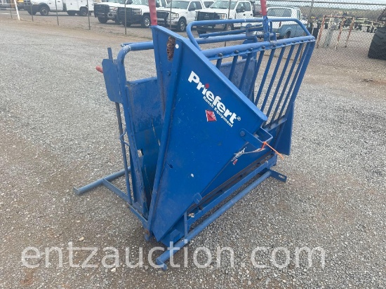 PRIEFERT CALF TABLE