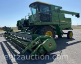 1982 JD 7720 COMBINE, BIN EXT., CHOPPER,