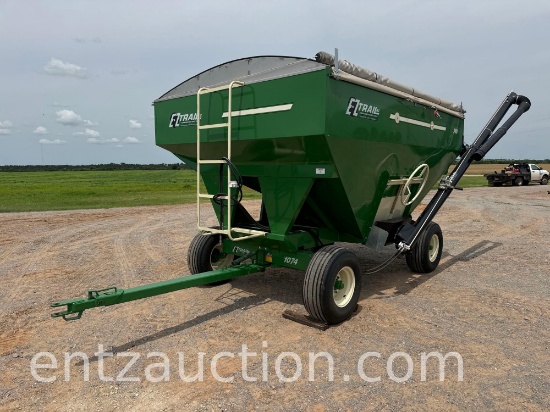 EZ TRAIL 3400 GRAVITY WAGON, APPROX. 300 BU.,