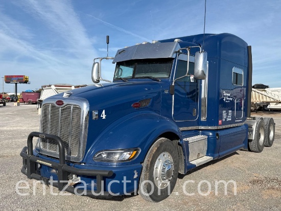 2014 Peterbilt 386 Semi, Sleeper, Isx Cummins,