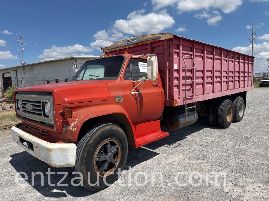 1975 Chevy C65 Truck, 366 V8 Engine, 5/2 Speed,