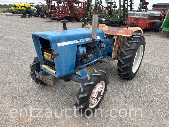 1981 Ford 1700 Tractor, Fwa, 12 Speed, Diesel,