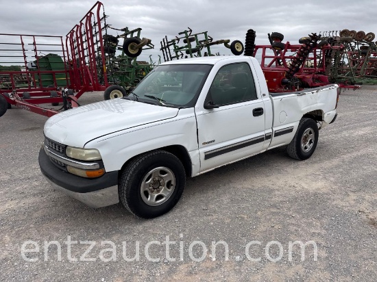 2001 Chevy 1500 Pickup, 6 Cyl. Gas,, 5 Speed,