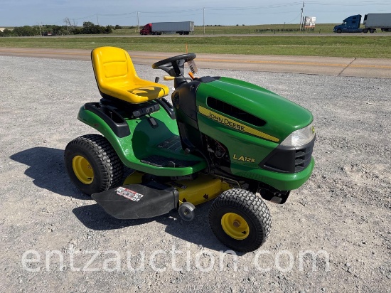 Jd La125 Riding Lawn Mower, 42" Deck, Gas,