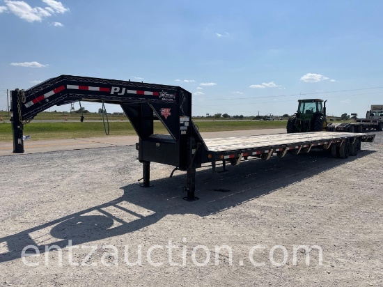 2022 Pj Flatbed Trailer, 40' X 96", Gn,