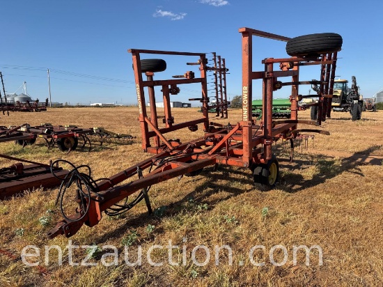 Sunflower 79fc-19 Chisel, 18', Df, 3 Bar Harrows,