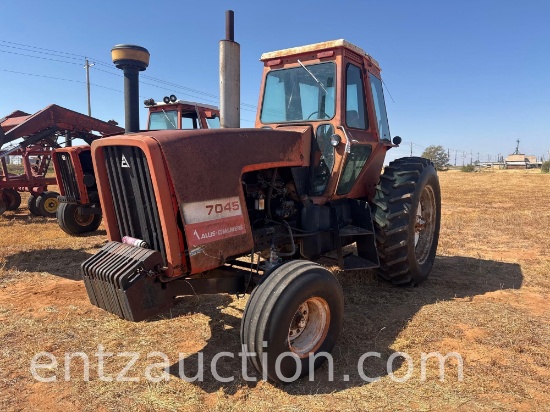 1981 Allis Chalmers 7045 Tractor, 3pt, Pto,