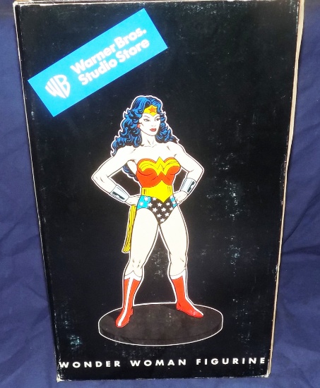 Warner Brothers - Wonder Woman Figurine - New In Box