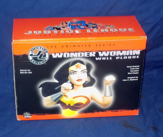 Wonder Woman Wall Plaque - Still In Box