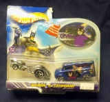 Hot Wheels - Batman Vs Cat Woman In Packaging