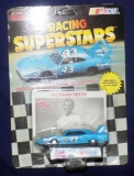 Racing Superstars - Richard Petty Super Bird With Card And Display Stand