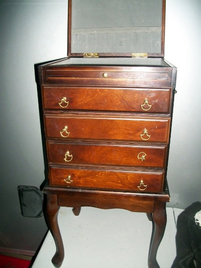 Lot 70: Fabulous Jewelry Box With Stand.  Cabriolet Legs With Straight Feet.   Used As A Silver Box,