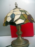 Lot 33: Very Nice Vintage Tiffany Style Lamp