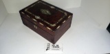 Lot 128: Vintage Antique Oyster Inlay Gorgeous Pattern Jewelry Box (Broken)