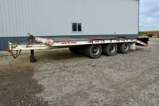 1990 Trail King Trailer Tri Axle Duals Model TK-40-2400, 30 Foot x 102”, Oil Bath Axles, New Deck