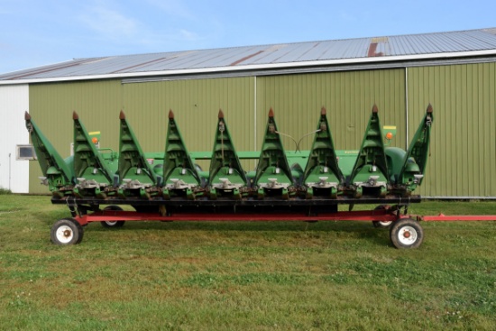 2012 John Deere 608C Stalk Master, 8 Row 30”, Hydraulic Deck Plates, Row Finders, Height Control Cho