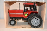Ertl International 5288 Tractor With Duals, 1/16th Scale, With Box