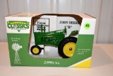 Scale Models 1994 Farm Progress Show, John Deere B, 1/16th Scale, With Box