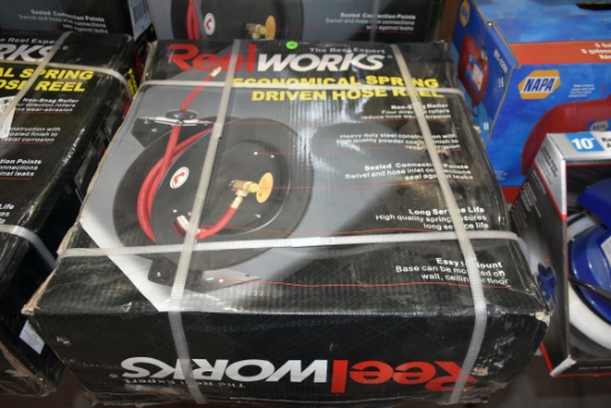 Reelworks Economical Spring Driven Hose Real With Hose New In Box