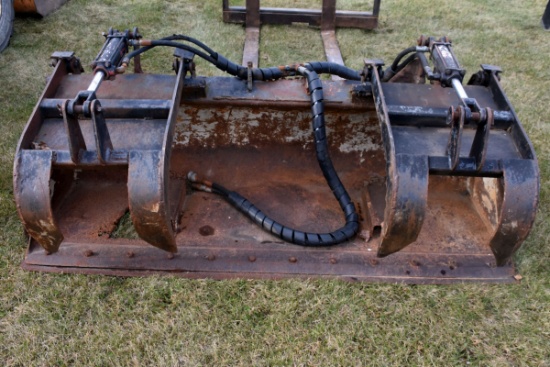 70'' Grapple Bucket With Universal Skid Plate