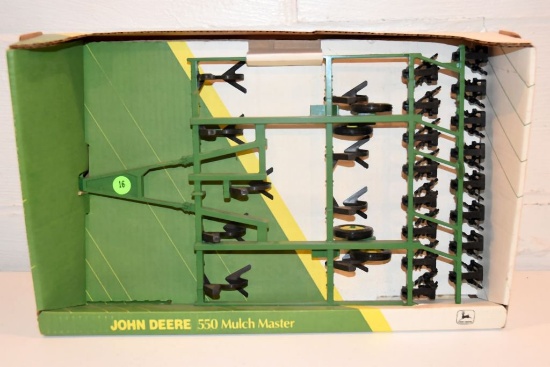 Ertl John Deere 550 Mulch Master, 1/16th Scale With Box
