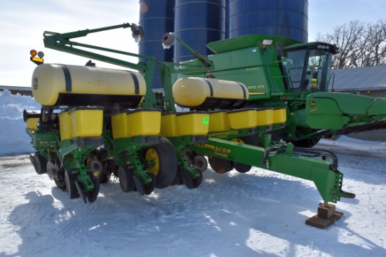 John Deere 1760 Conservation Maxemerge Planter, 12 Row 30”, Liquid Fertilizer, Row Cleaners, Insect
