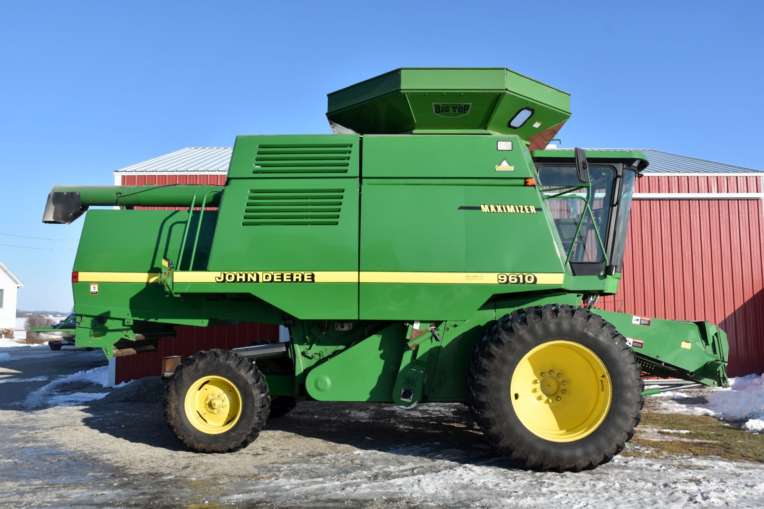 1999 John Deere 9610 Maximizer Combine, 18.4x38 | Proxibid