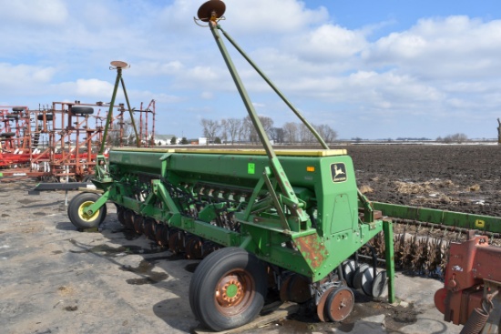 John Deere 520 Grain Drill, 20’x8” Spacings, Markers, Gauge Wheels, 3pt., SN: 00917N