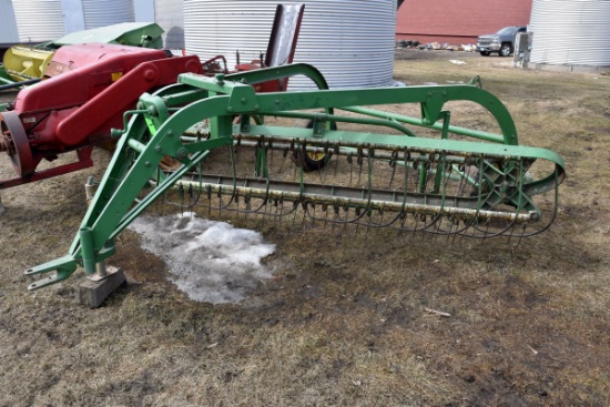 John Deere 4 Bar Hay Rake