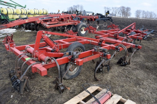 2 Wing Assembly Sections for Case 4300 Series Field Cultivator, With Harrow and Hydraulic Cylinders,