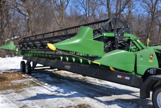 2013 John Deere 635F HydraFlex Bean Platform 3” Cut, Single Point Hookup, Single PTO, Full Finger Au