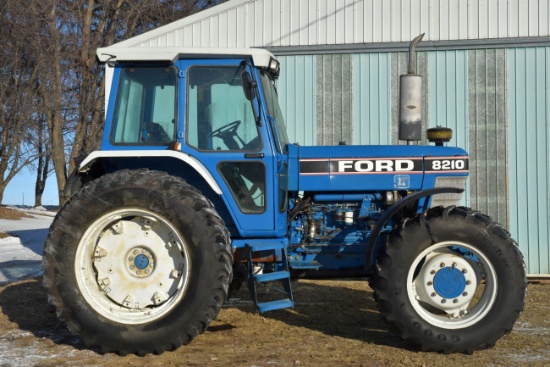 Ford 8210 MFWD Tractor, 5933 Actual Hours, Cab, Air Heat, 16/8 Transmission, 3pt., 2 Hydraulic, 18.4