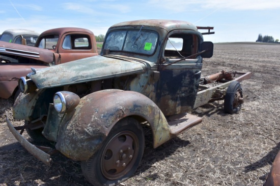 1937 Ford 1 1/2 Ton Truck, Flathead V8, Not Running, Parts Truck