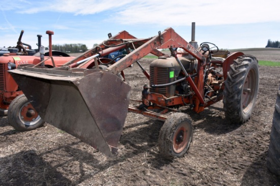 1953 Case Model DC Tractor, LP Gas, Wide Front, Fenders, With Case Hydraulic Loader, Wheel Weights,