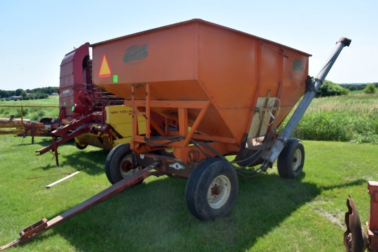 Bradford 225 Gravity Wagon, 10 Ton Kory Running Gear, With Hydraulic Fertilizer Auger