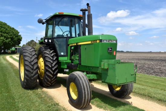 1989 John Deere 4455 2WD, 5765 Hours, 18.4 X 38 Axle Duals 85%, 3 Hydraulics, Power Beyond, Quad Ran