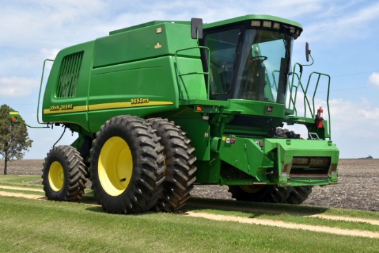 2000 John Deere 9650 STS Combine, 2403 Separator Hours/3767 Engine Hours 520/85R42 Duals, 85-90%, Co