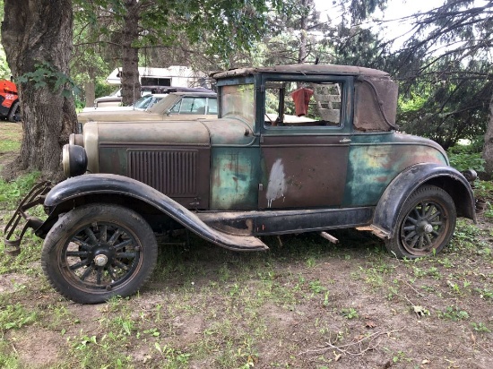 1928 Pontiac Coupe Car, Needs Total Restoration, Missing Some Parts
