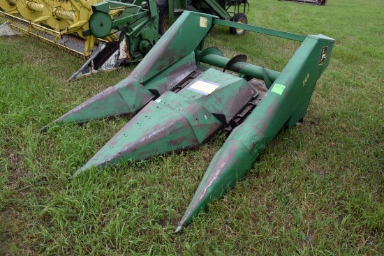 John Deere 244, 2 row 36" corn Head