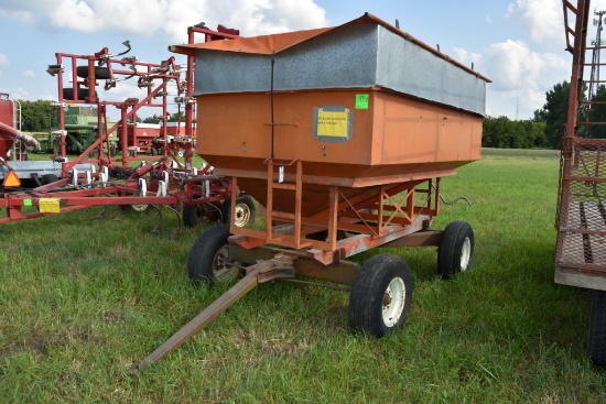275 Bushel Gravity Box With 8 Ton Gear