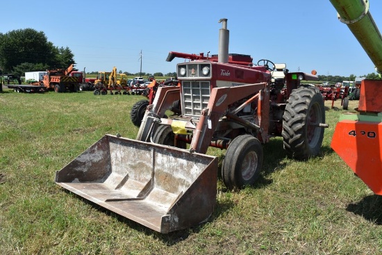 International 1066 Tractor, 18.4x38 Tires,  3pt., 540/1000PTO, Fenders, With Bush Hog  Hyd. Loader,