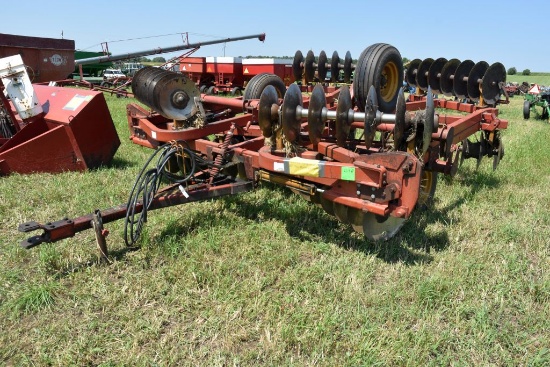 Kewanee model 1020, 20' Disc, Hydraulic Fold
