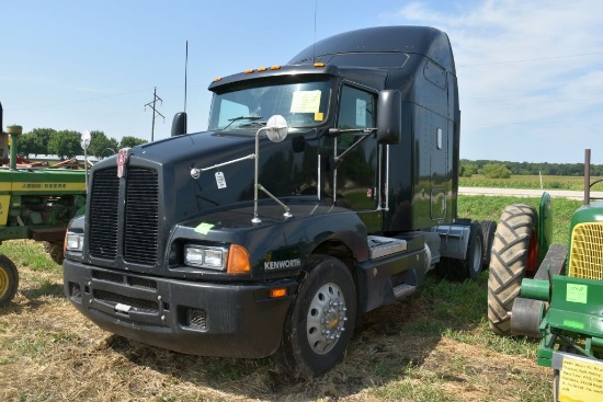 2005 Kenworth T600 Aero Cab Sleeper Semi  Tractor, C15 Cat, 10 Speed, 196" Wheel Base,  22.5 Rubber,