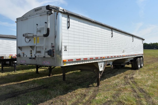 2007 Wilson Grain Hopper Trailer,  41'x70"x96", Ag Hoppers, Aluminum Wheels,  Electric Roll Tarp - P