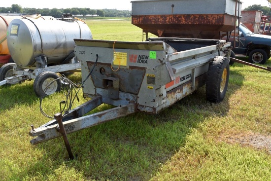 New Idea 3622 Manure Spreader, Hydraulic End  Gate, Poly Floor, 540 PTO