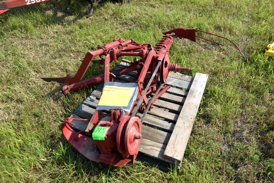 International 2 pt Sickle Mower, 7'