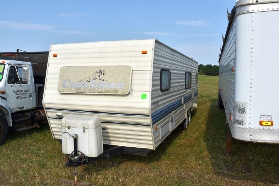 1993 Coachman Catalina Travel Trailer, 28',  Roof Air, Awning, Gas Stove Top & Oven, Heat,  Aux. Sho