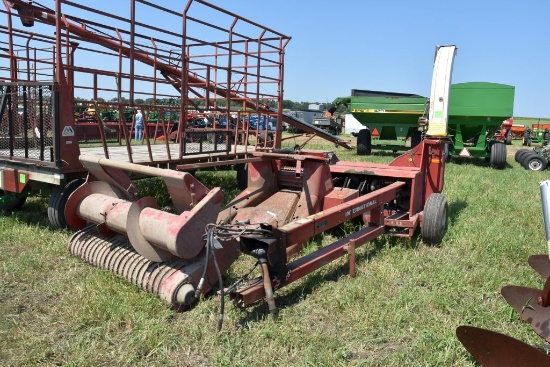 IH 720 Forage Harvestor, 2 Row 30" Corn Head  With 6' Hay Head, 540 PTO, Hydra, Sharp  Knives