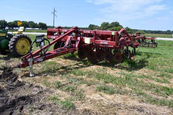 Salford 9809 Ripper, 9 Shank, Double Disc  Front, Walking Tandems, 3 Bar Harrow, Rolling  Basket, SN